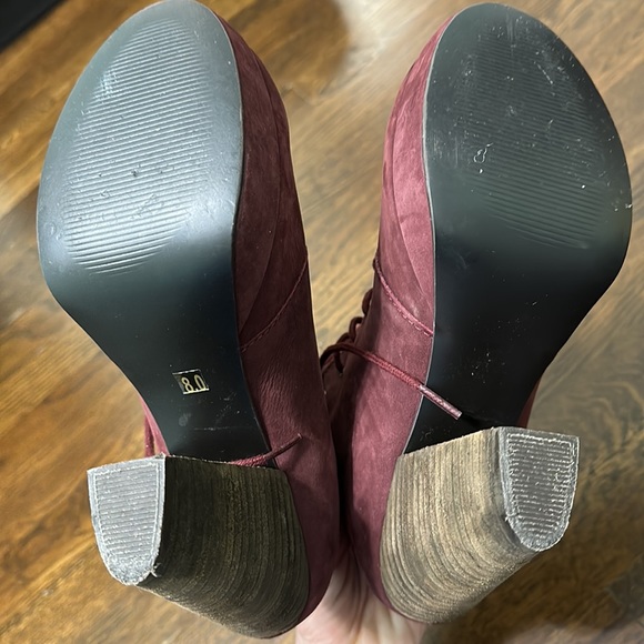 MAROON STEVE MADDEN HEELS - Picture 7 of 7